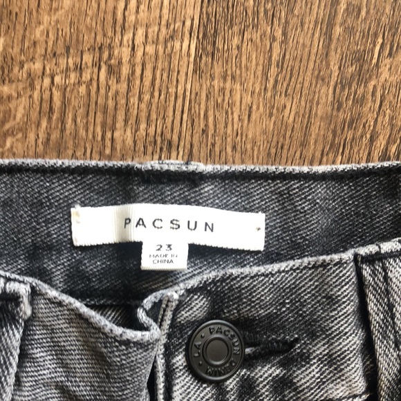 🌞🌞🌞PACSUN HIGH WAIST CARGO STYLE JEANS SIZE 23 WAIST EUC 🌞🌞🌞 - Picture 2 of 6